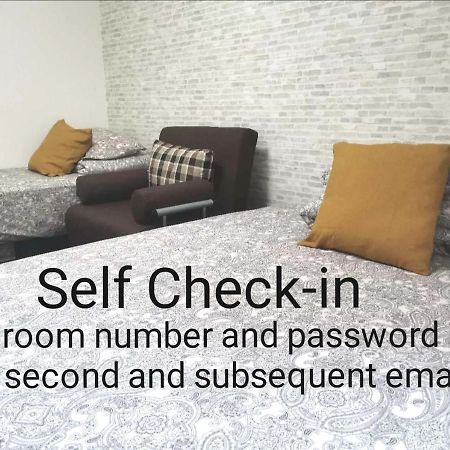 Lx -- Self Check-In -- Room Number & Password Is In The Following Email Tōkyō Extérieur photo